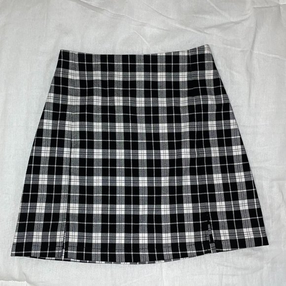 John Gault Plaid Cara Skirt - Picture 2 of 5
